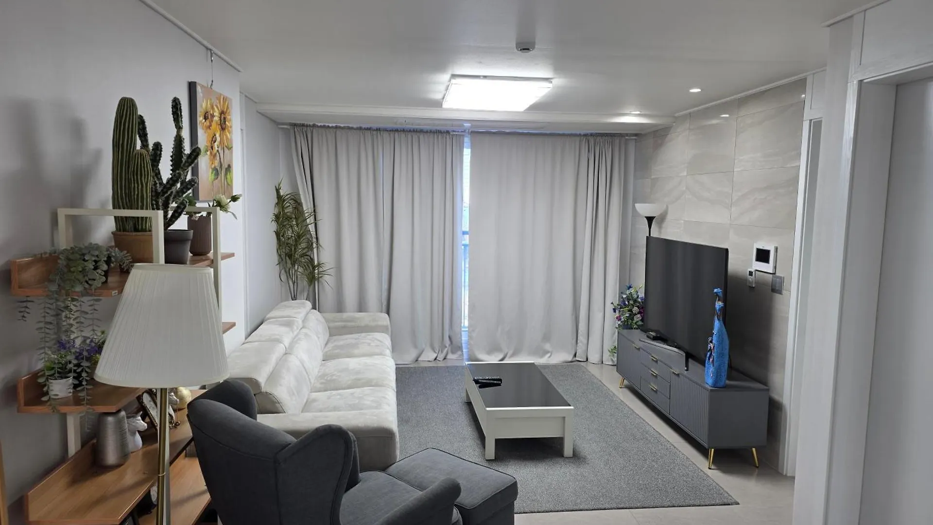 Apartment 깔끔하고 이쁜 빌라, 공항 인근
